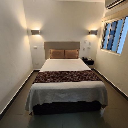 Remo Hostal Panama City Exterior photo
